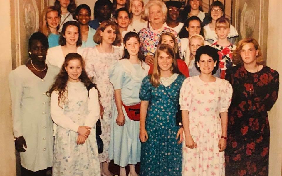 Ashley Hall Students Visit Ashley Hall alumna and Former First Lady, Barbara Pierce Bush '43 in the White House in 1992